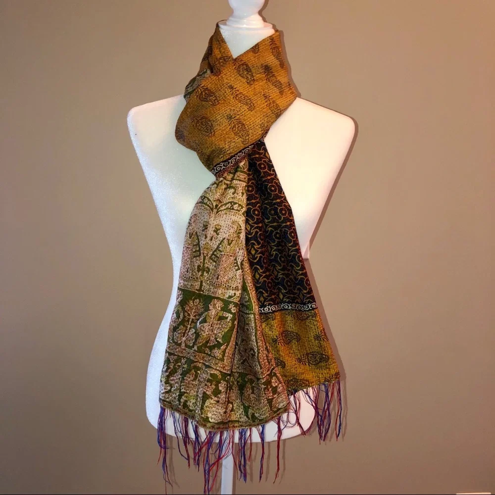 Beautiful Lightweight Tapestry Scarf with Fringe